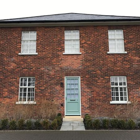 The Officers' Mess - The Garden Quarter Villa Bicester Exterior photo